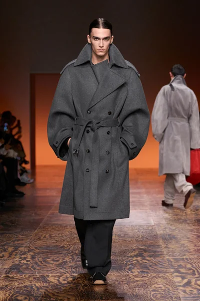 Look 72